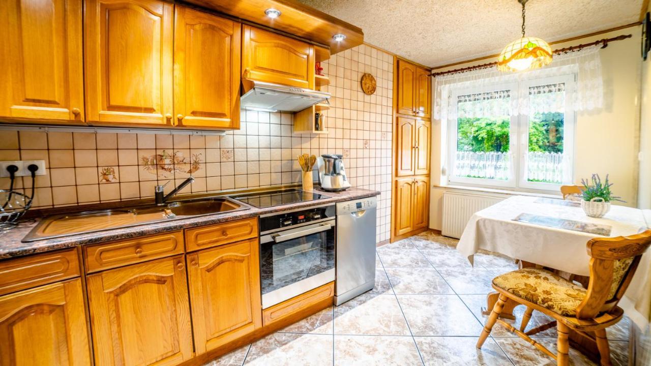 Vila Dom Do Wynajecia Lena Kowary Exteriér fotografie