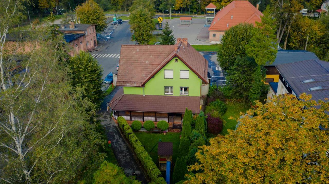 Vila Dom Do Wynajecia Lena Kowary Exteriér fotografie