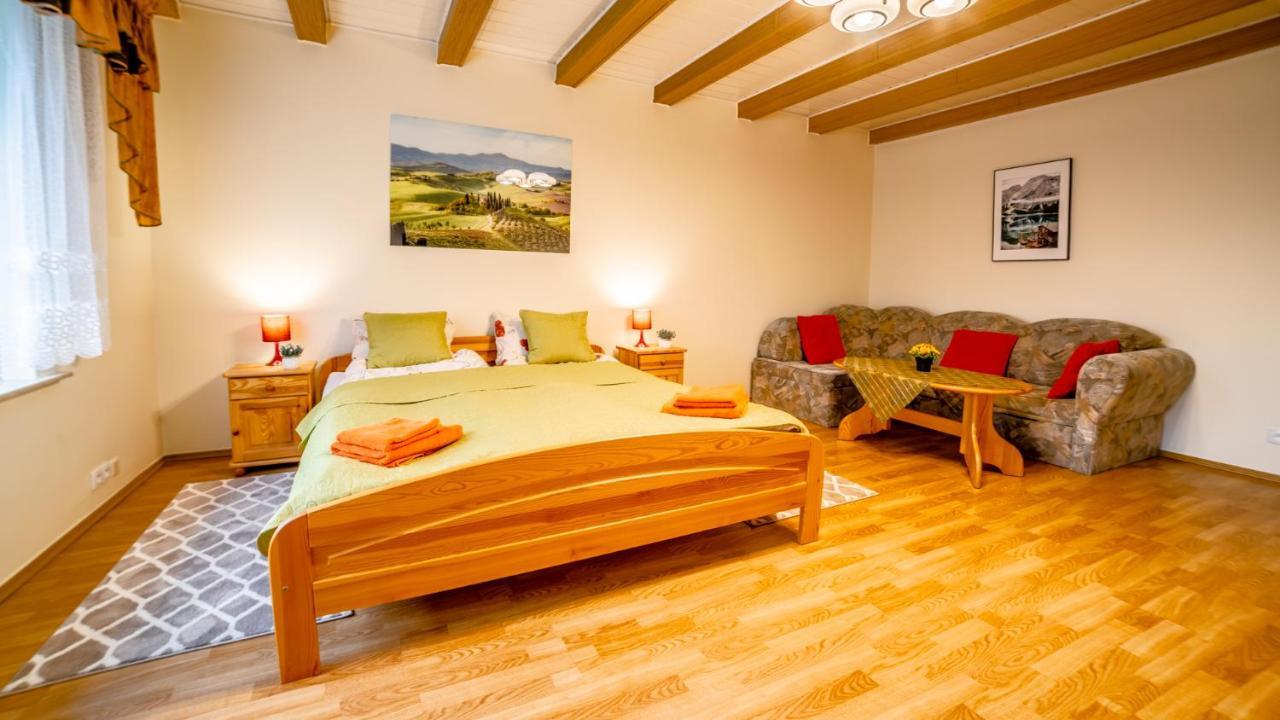 Vila Dom Do Wynajecia Lena Kowary Exteriér fotografie